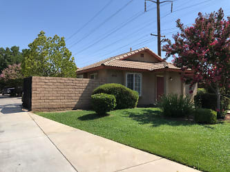 8102 Whitewater Dr unit 1 - Bakersfield, CA