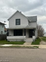99 24th St NW - Barberton, OH