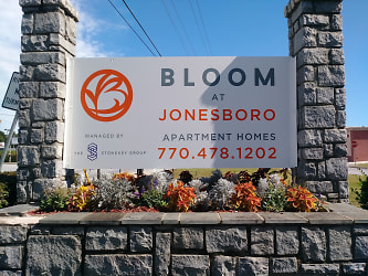 Bloom@Jonesboro Apartments - Jonesboro, GA