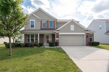 12828 Milton Rd - Fishers, IN