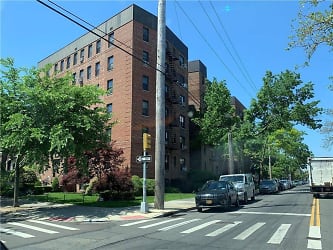 2310 Ocean Pkwy 6 B Apartments - Brooklyn, NY