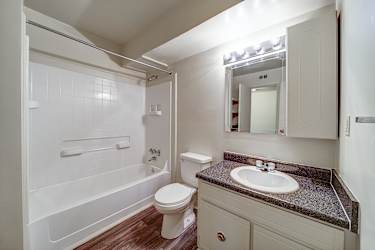 The Everett Apartments - Roanoke, VA