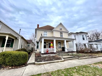 127 S Plum St - Troy, OH