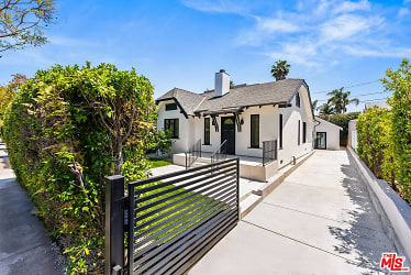 8916 Ashcroft Ave - West Hollywood, CA