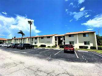 5801 N Atlantic Ave #106 - Cape Canaveral, FL