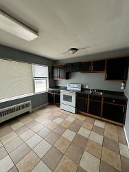 101 W Willow Dr unit 4 - Roseland, IN
