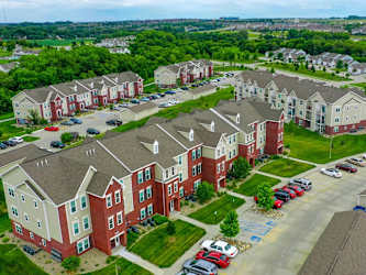 Lynbrook Apartments - Elkhorn, NE