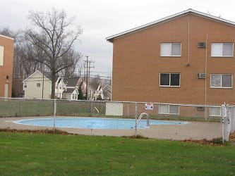 Northfield Terrace Apartments - Northfield, OH