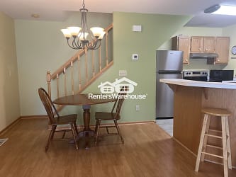 691 85th Ln NW unit 2 - Coon Rapids, MN