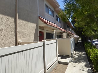 10155 De Soto Ave unit 112 - Los Angeles, CA