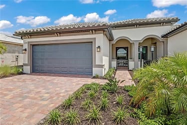 12391 Canal Grande Dr - Fort Myers, FL