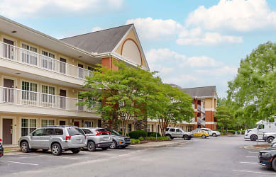 Furnished Studio - Raleigh - RDU Airport Apartments - Morrisville, NC