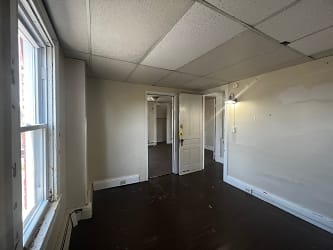 Off Campus - Student Housing For Rent Apartments - York, PA