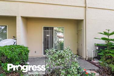 3819 Lavista Cir - Jacksonville, FL