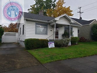 7114 N Commercial Ave - Portland, OR