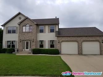 3868 Halling Pl SW - Rochester, MN
