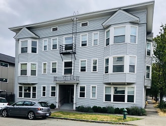 Terrace Arms Apartments - Seattle, WA