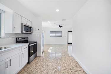 30 NW 56th Ct unit 30 - Miami, FL