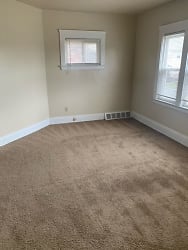 10101 Dickens Ave unit 10101 - Cleveland, OH
