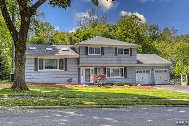 217 Alpine Dr - Closter, NJ