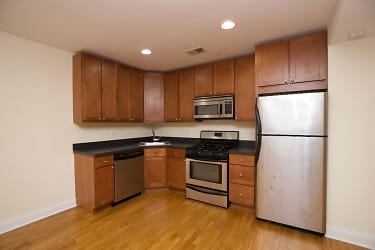 2832 N Albany Ave unit CN - Chicago, IL