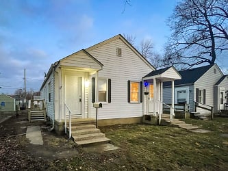 409 S Dearborn St unit 407 - Indianapolis, IN