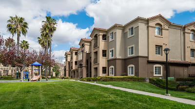 Teresina Apartments - Chula Vista, CA