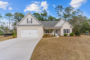 61 Canterberry Ct - Hampstead, NC