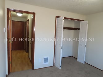 1787 W 18th Ave - Eugene, OR