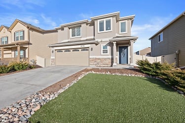10779 Traders Pkwy - Fountain, CO