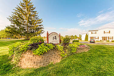 Carriage House Apartments - Adrian, MI