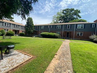 Seminole Court Apartments - Atlanta, GA