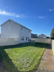 3488 W Early Light Dr - Meridian, ID