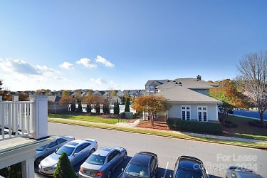 6605 Central Pacific Ave #202 - Charlotte, NC