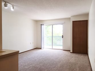 Parkview Terrace Apartments - Grand Forks, ND