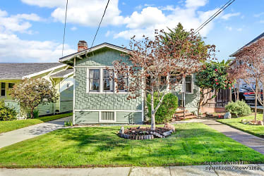 4420 Fleming Ave - Oakland, CA