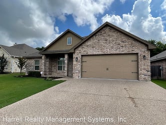 2220 Dominic Court - Woodway, TX