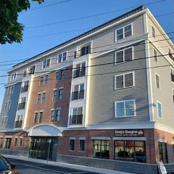 10 4th St #305 - Dover, NH