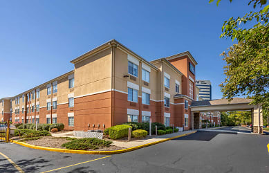 Furnished Studio - Meadowlands - East Rutherford Apartments - East Rutherford, NJ