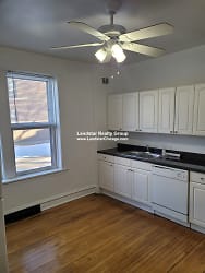 3656 N Bell Ave unit 2 - Chicago, IL