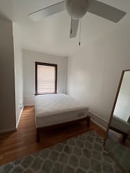 5000 N Kenmore Ave unit 310 - Chicago, IL