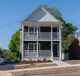 139 Main St #1 - East Haven, CT