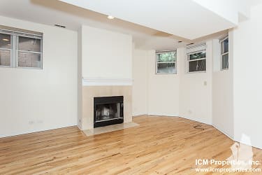 2320 N Southport Ave unit 2320-G - Chicago, IL