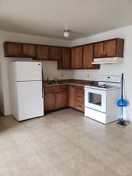 424 1st Ave NW unit 21 - Pelican Rapids, MN