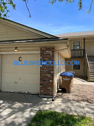 205 Sky Vue Dr - Raymore, MO