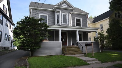 320 Winslow St unit 3 - Watertown, NY
