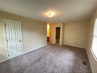1048 Ancestry Dr #1 - Fayetteville, NC