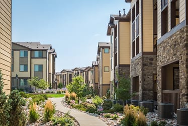 Estate At Woodmen Ridge Apartments - Colorado Springs, CO