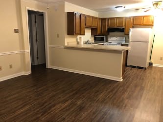 1509 Highland Ave unit A105 - Knoxville, TN