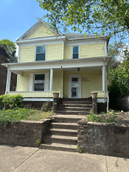 3483 Franklin St - Bellaire, OH
